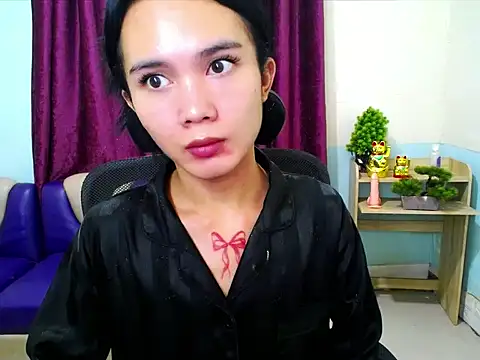 Chatroom XXX en direct de devine_goddess