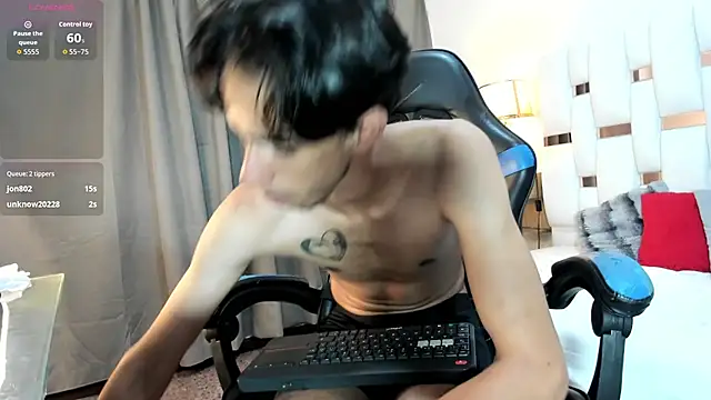 Онлайн чат XXX Alessandro_Abruzzo