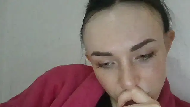 Trinsy_Love Chat XXX in diretta