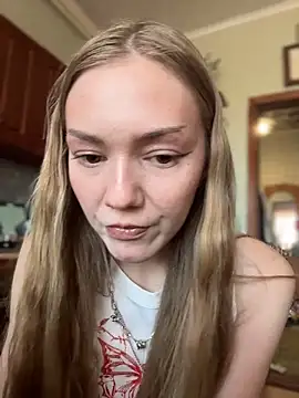 XXX chat uživo modela MilaMoone