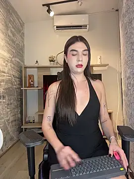 saracaball_ Chat XXX live