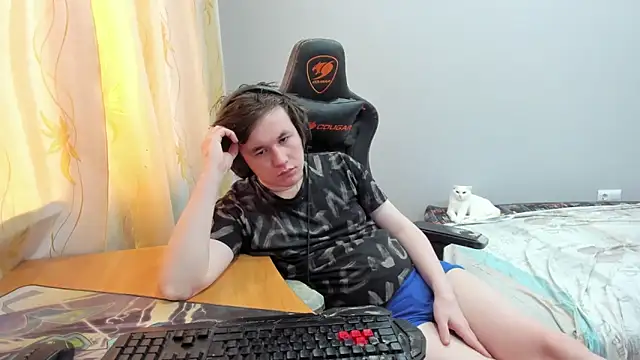 iliaskrislove – Kamerová šou