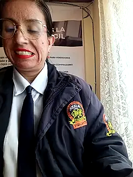 Valentina--1's Live XXX Chat