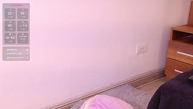 lara_curly's Live XXX Chat