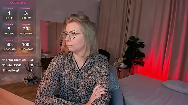 Annie_Light 现场XXX聊天