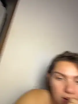 Eva_stark10 লাইভ XXX চ্যাট