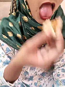 دردشة Indian-Aleena الجنسية المباشرة