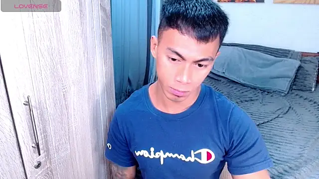 Онлайн чат XXX PinooyMilker