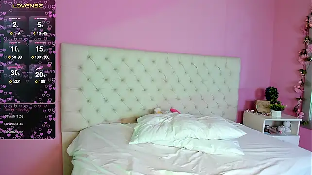 kiity_horny_: онлайн-секс-чат