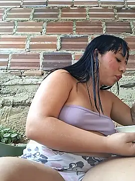 hot-mom22 লাইভ XXX চ্যাট