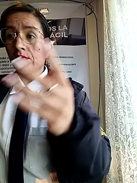 Valentina--1: онлайн-секс-чат