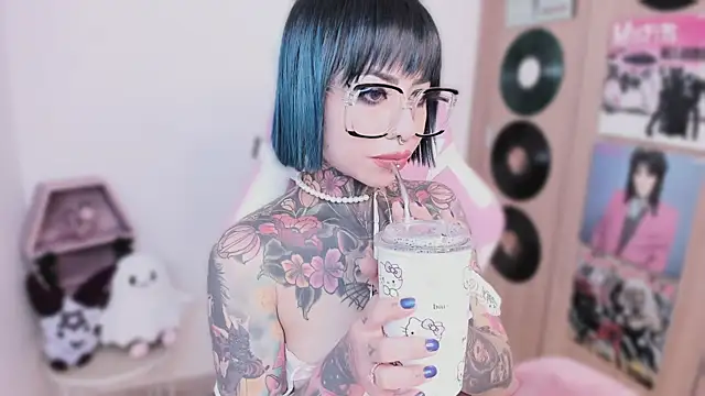 shes_creepy: онлайн-секс-чат