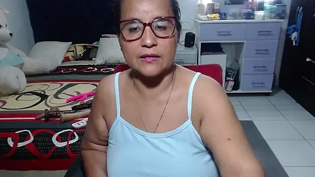 pervert_mommy_ Adlı Modelin Canlı XXX Sohbeti