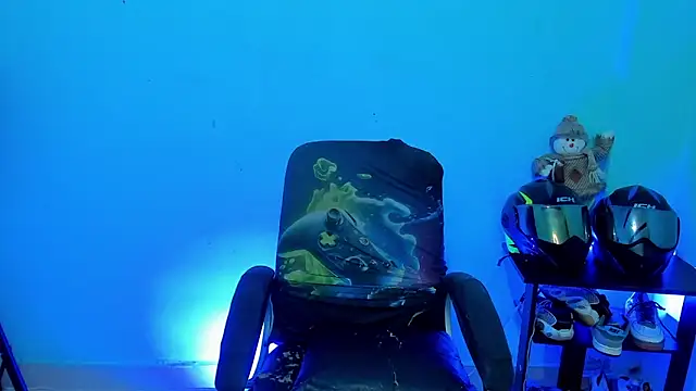 Chatroom XXX en direct de zeus_7777