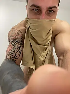 Deviltitan Webcamshow