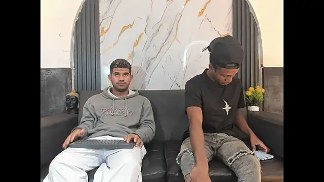 Show de Latins_on_fire na webcam