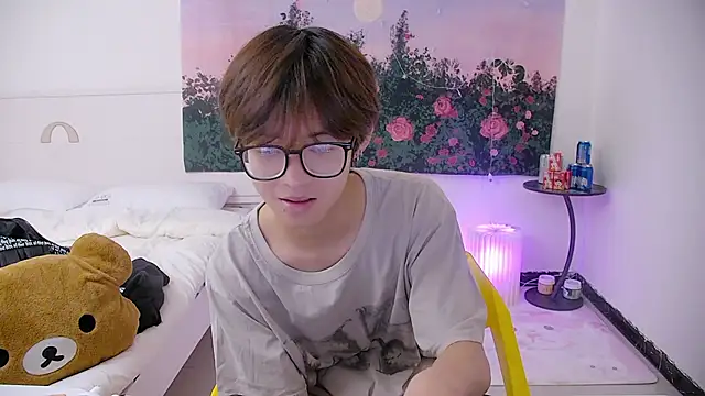 buding-001 Webcam Show