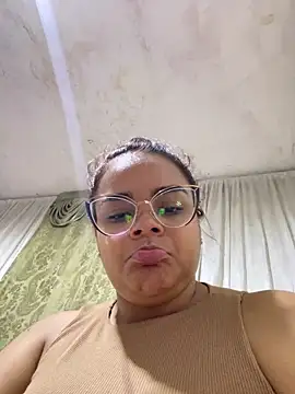 Evabigass Chat XXX live