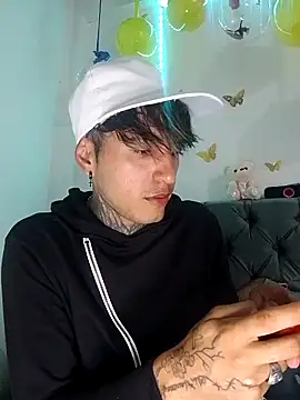 ANDRES_URRIETA Webcam Show