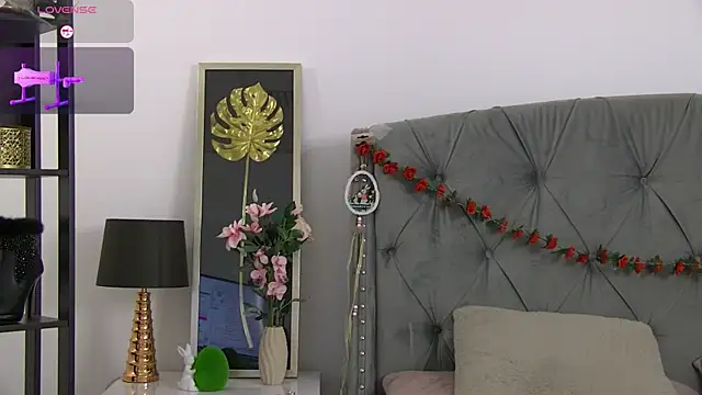 LolaButtie Obrolan Langsung XXX