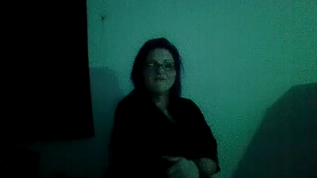 แชท XXX สดของ CloudyCockTeaser