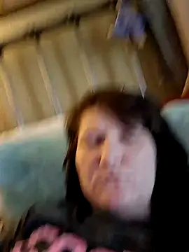 Mijaaaa12121's Webcam Show