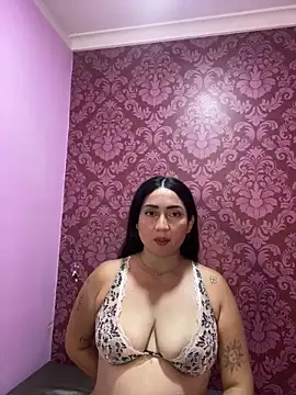 แชท XXX สดของ juliana_diaz