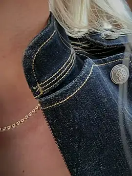 แชท XXX สดของ adya-aly