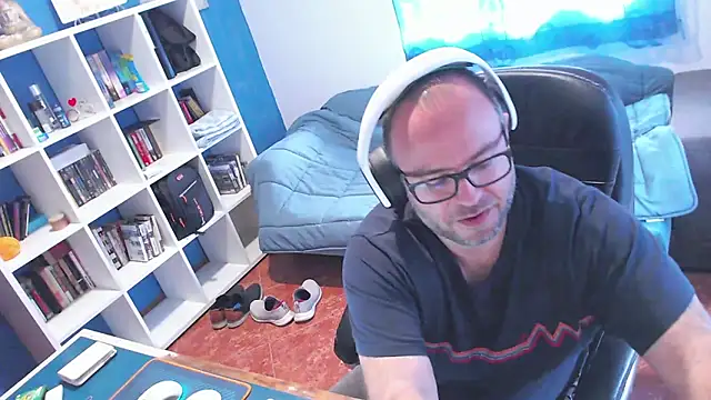 Show modela ravingr4d4 na web-kameri