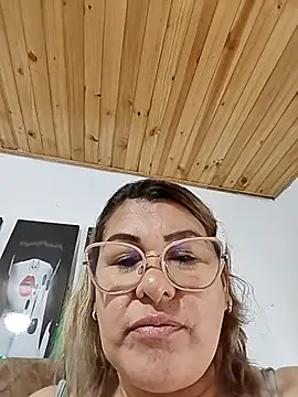 Chat XXX en directo de AlexxiaaMat