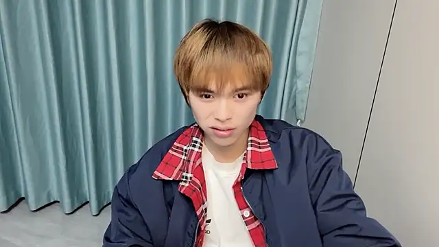 w5206t's Webcam Show