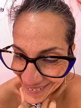 Goddess-Love- – Live XXX-chat