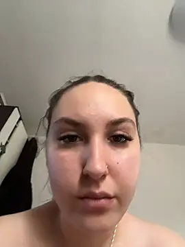 Lucy_doll22's Live XXX Chat