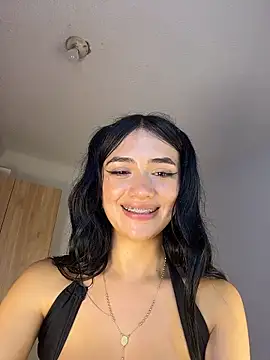 mandyy__ Show in webcam