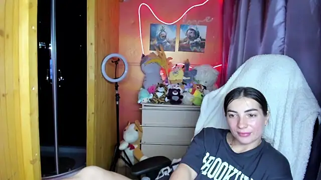 Fiery_Brunette_ Live XXX Chat