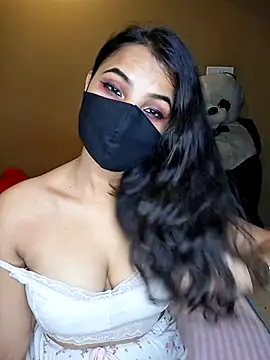 Noor-Bold's Live XXX Chat