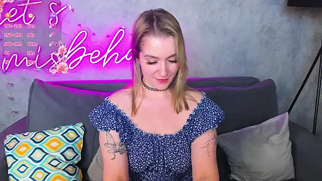 Viickie_Nelsson's Live XXX Chat