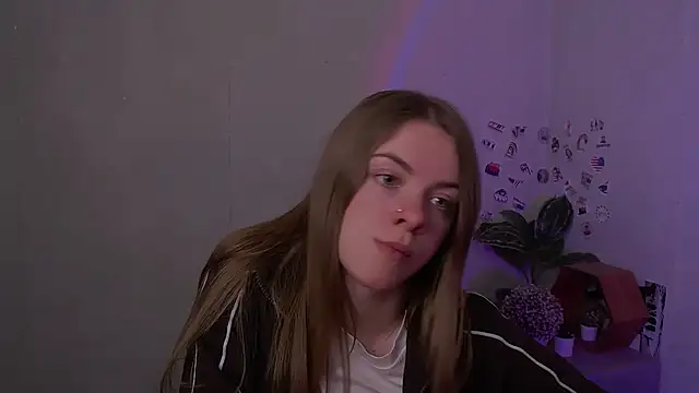 AliceFlirtt_'s Live XXX Chat