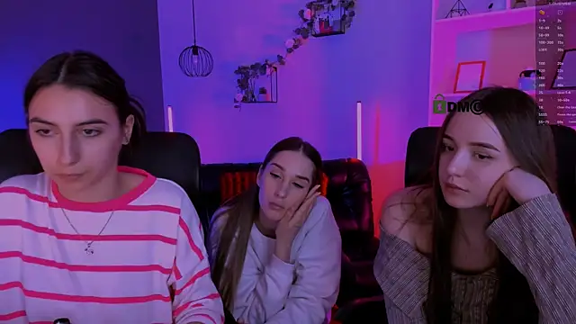 mila_fireeのウェブカメラショー