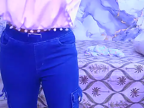 Aayesha-queen's Webcam Show