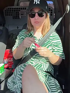 Chatroom XXX en direct de HappyWifeHappyCockLife