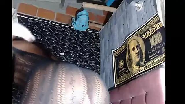 Pertunjukan Kamera Web BebaFoxx