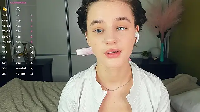 Онлайн чат XXX JinnyMcie