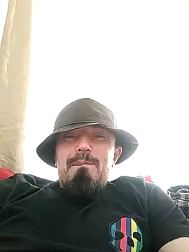 ClonicKaaba Show in webcam