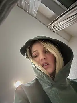 Adelina0001 – Naživo XXX chat