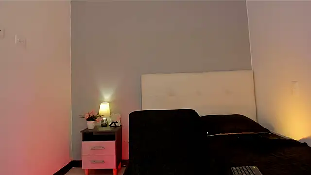 NataliaBuiles Adlı Modelin Canlı XXX Sohbeti