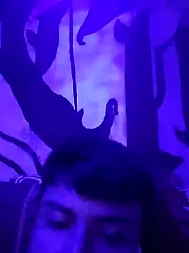 Leoctuzv webcam show