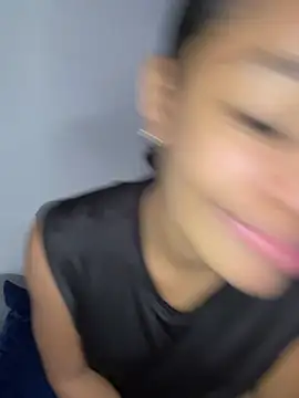 kali_rousseのライブXXXチャット