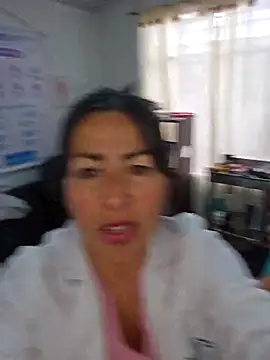 JustSamantha_ Show in webcam