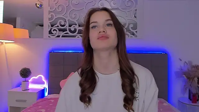 แชท XXX สดของ LuisaClover